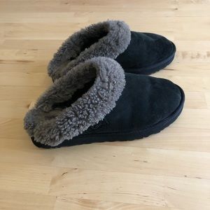 Uggs Clette shearling slide slipper